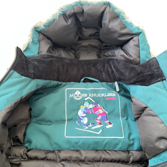 Moose Knuckles Kids Ballistic Bomber Jacket size XS Excellent winter coat - Picture 11 of 14